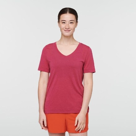 Cotopaxi - Paseo Travel T-Shirt - Womens - RASPBERRY
