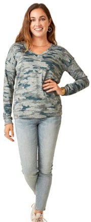 Carve Designs - Leland Top - Black - Womens - CAMO