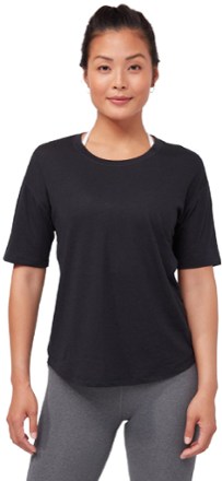 Manduka - Enlightened T-Shirt - Black - Womens