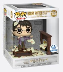 Funko POP! Super Deluxe Vinyl: #136 - Harry Potter With Hogwart Letters