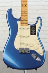 Fender American Ultra Stratocaster - Cobra Blue with Maple Fingerboard
