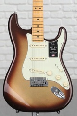 Fender American Ultra Stratocaster - Mocha Burst with Maple Fingerboard