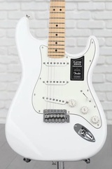 Fender Player Stratocaster - Polar White with Maple Fingerboard
