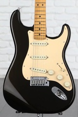 Fender American Ultra Stratocaster - Texas Tea with Maple Fingerboard