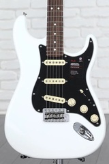 Fender American Performer Stratocaster - Arctic White with Rosewood Fingerboard