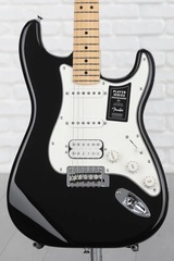 Fender Player Stratocaster HSS - Black with Maple Fingerboard