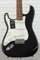 Fender Player Stratocaster Left-handed - Black with Pau Ferro Fingerboard