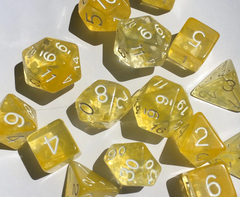 Set of 8d6 Dice - Diffusion Honey Lemon w/ White