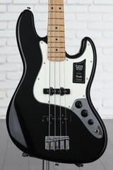 Fender Player Jazz Bass - Black with Maple Fingerboard