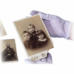Archival Methods White Lintless Nylon Gloves - Large (4 Pairs)
