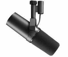 Shure SM7B Vocal Dynamic Microphone B0002E4Z8M