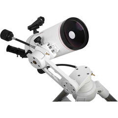 Celestron NexStar 4SE 102mm f/13 Maksutov-Cassegrain GoTo Telescope Observation Kit