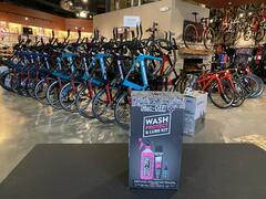Muc-Off Protect and Lube Kit
