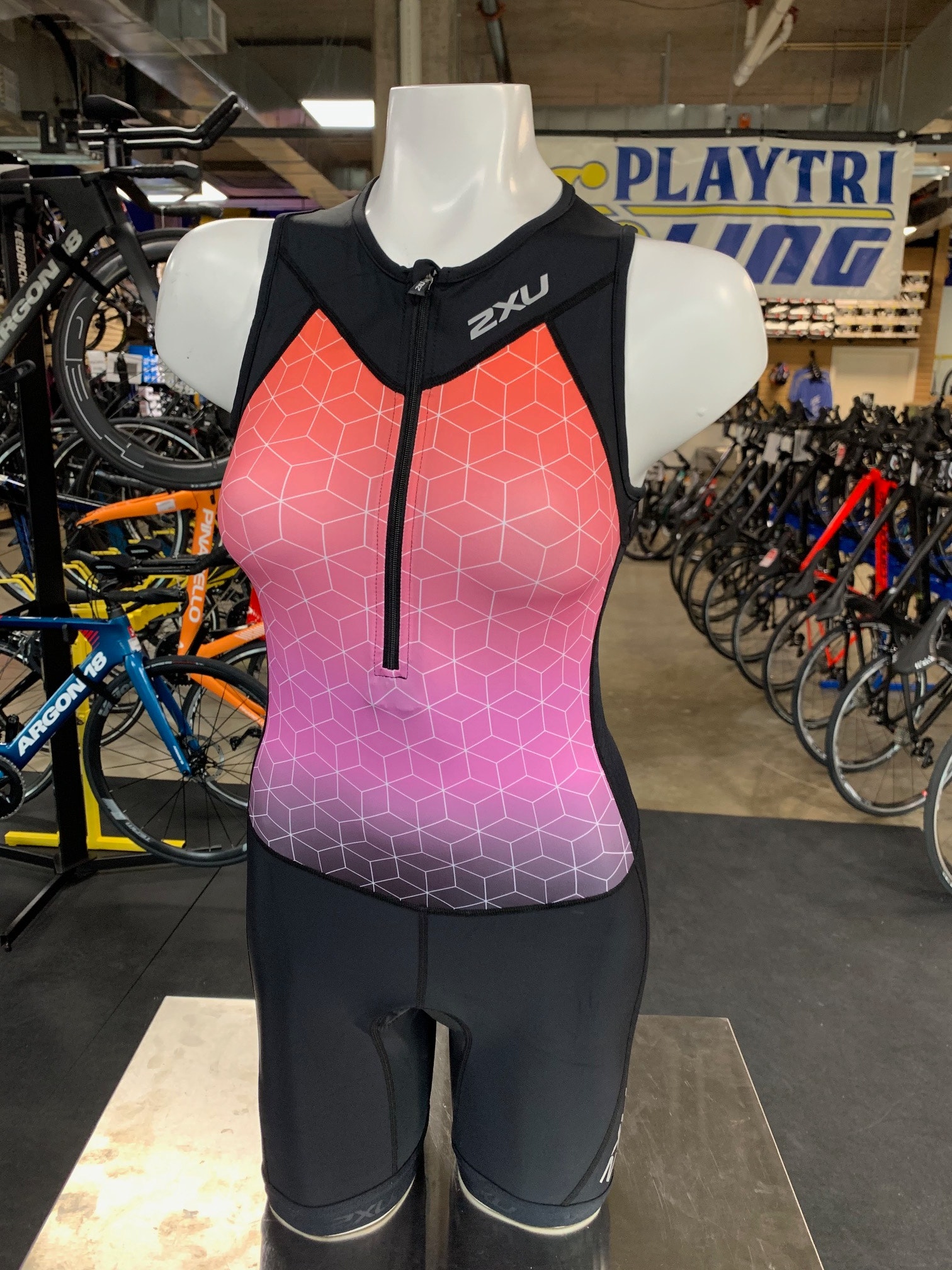 2XU Womens Active Trisuit Black/Sunset Ombre 2020