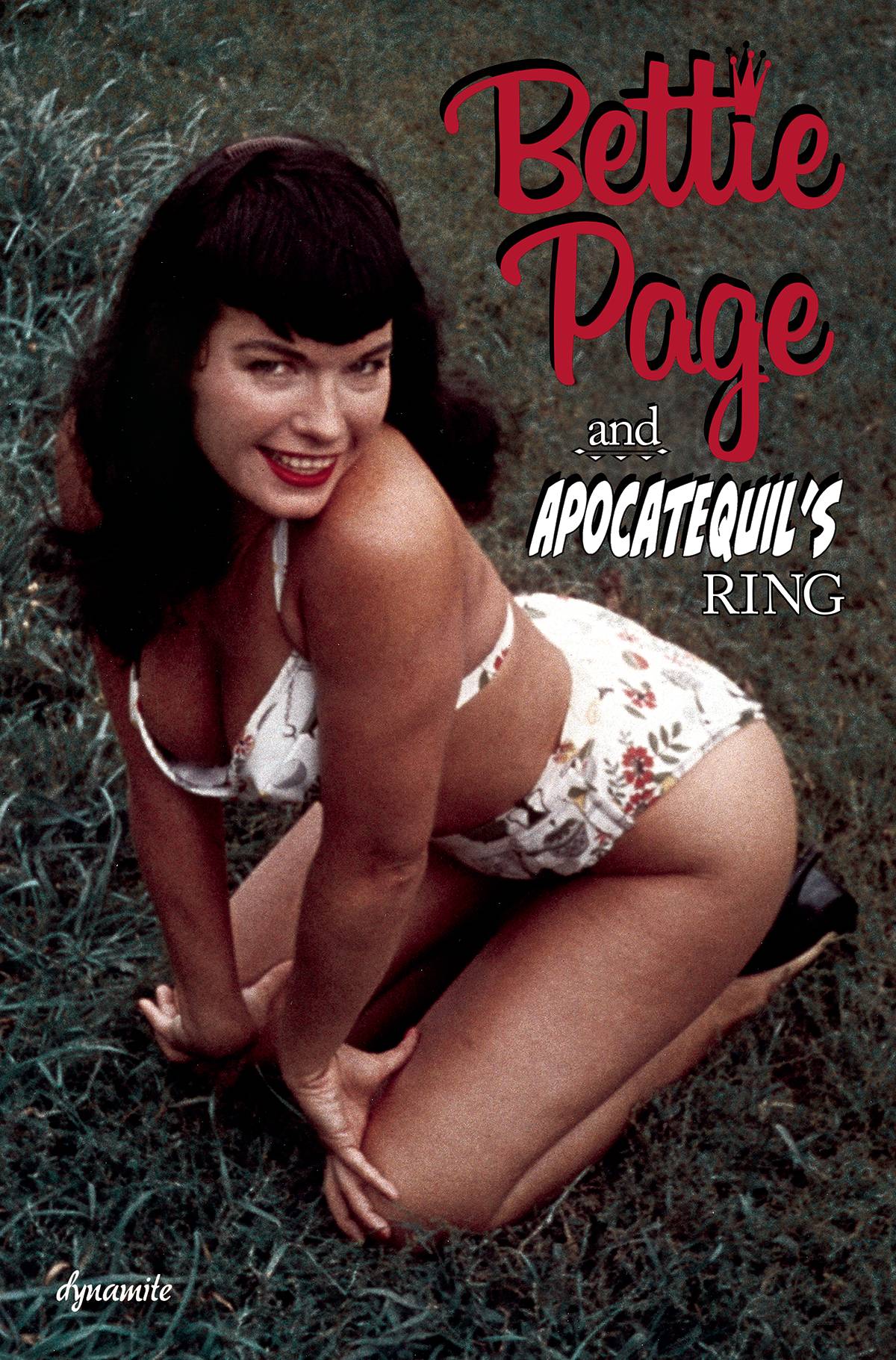 Bettie Page Apocatequils Ring Photo Cvr (STL246757)