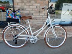 Retrospec Beaumont 7-Speed Step-Thru City Bike - Eggshell 2022