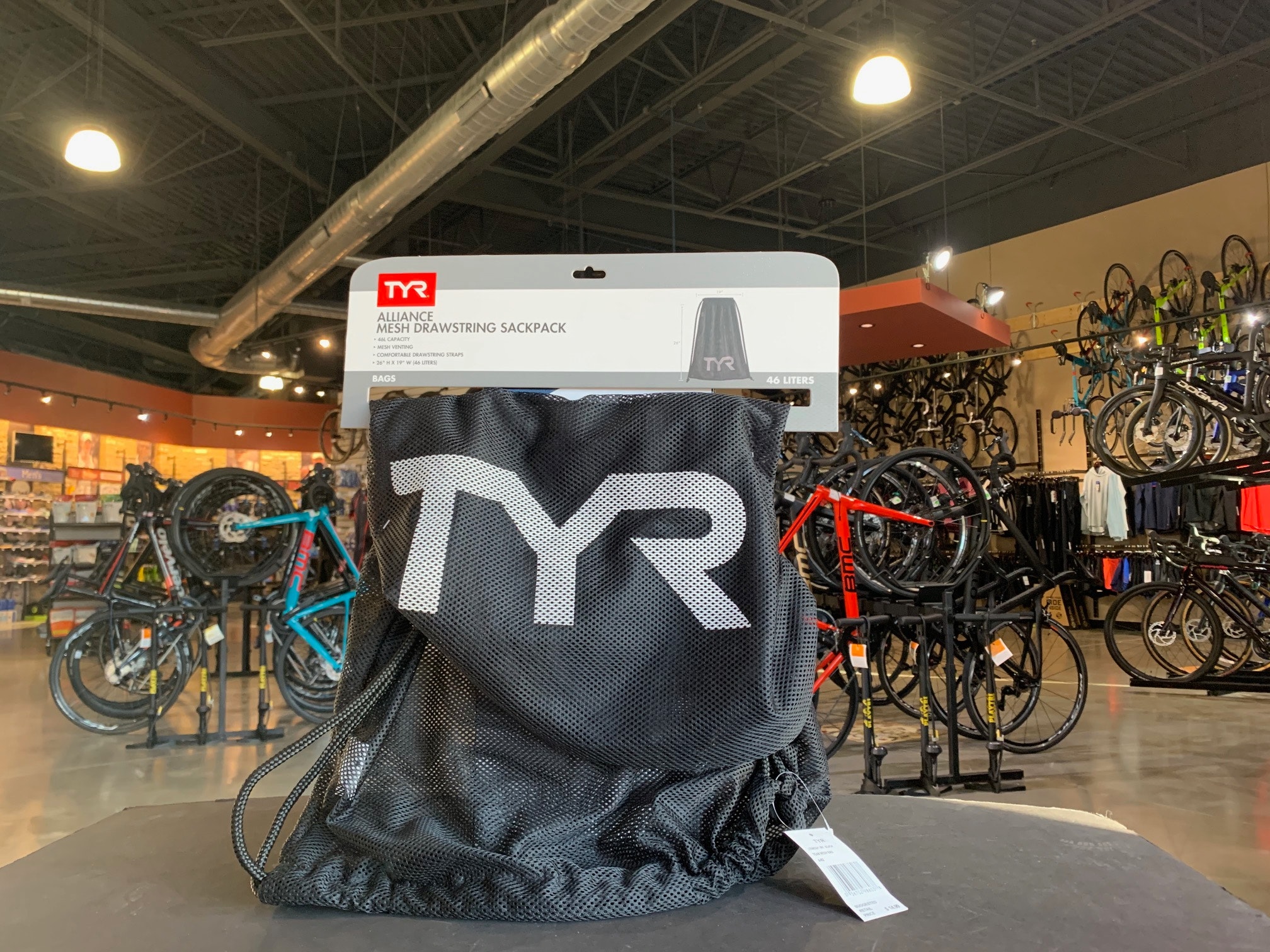 TYR Alliance Mesh Drawstring Sackpack 46L