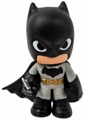 Funko DC Batman v Superman Batman 2.5-Inch 1/12 Mystery Minifigure (Loose)