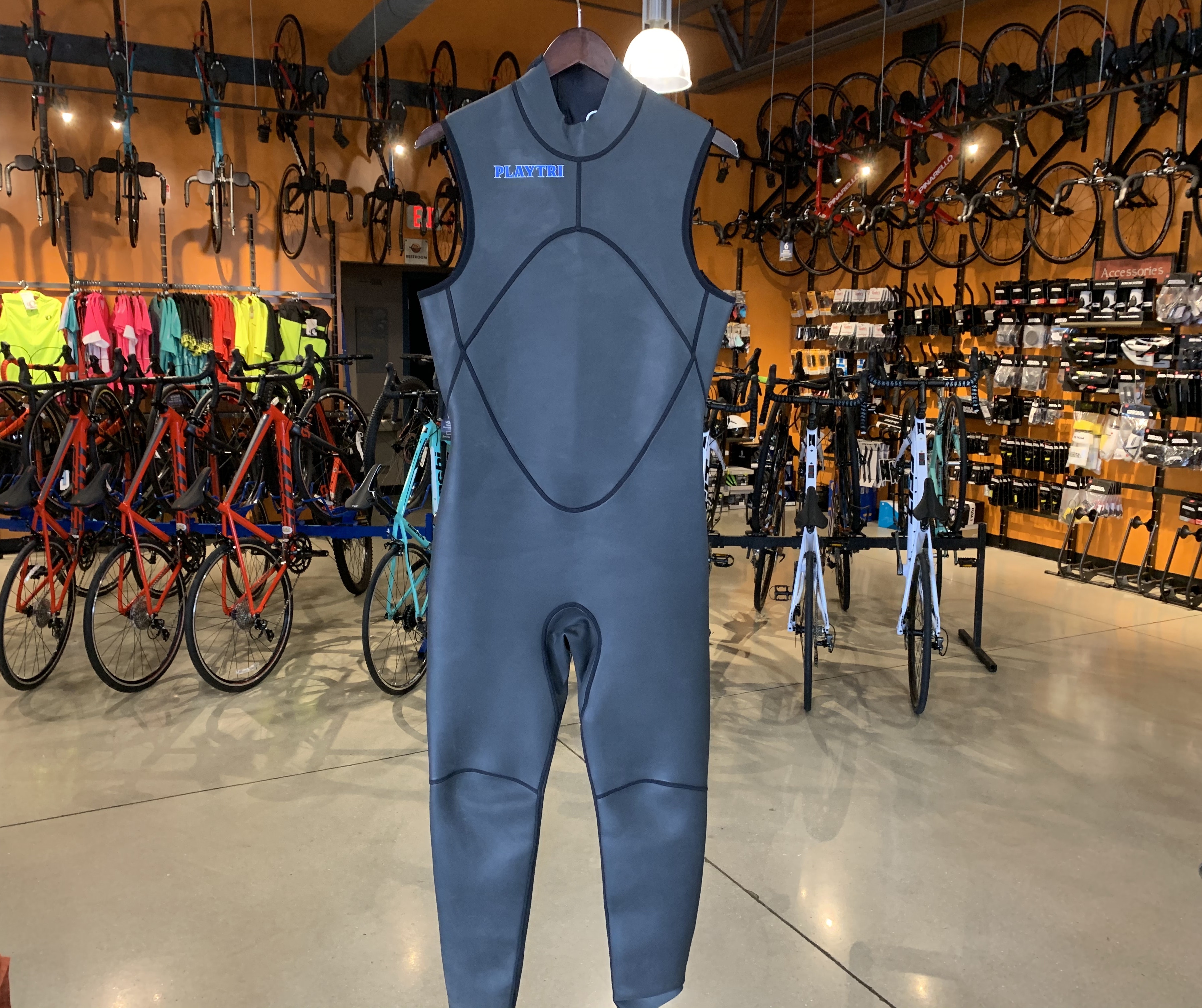Rocket Science Sports M Playtri Triathlon Sleeveless Wetsuit