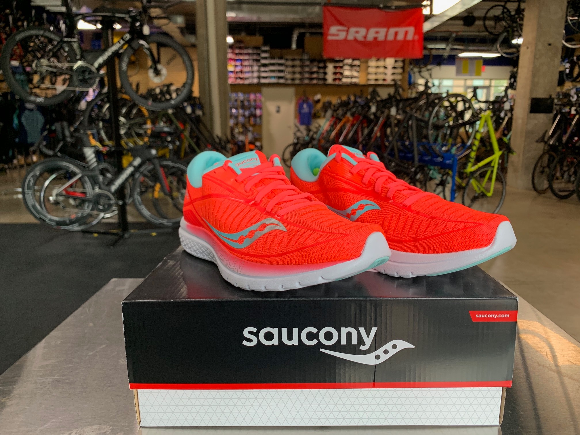 Saucony Kinvara 10 Womens Running Shoe