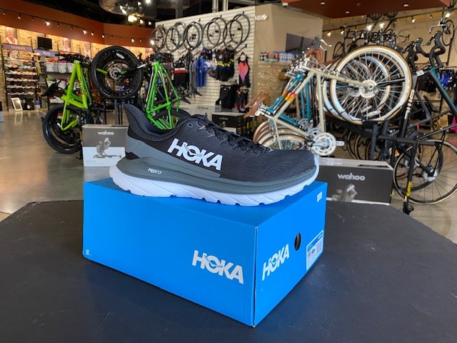 Women   s Hoka Mach 4 Black