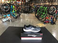 Womens Saucony Omni 20 Black/White