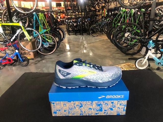 Brooks Mens Divide 3 Trail Shoe Alloy/Titan/Nightlife