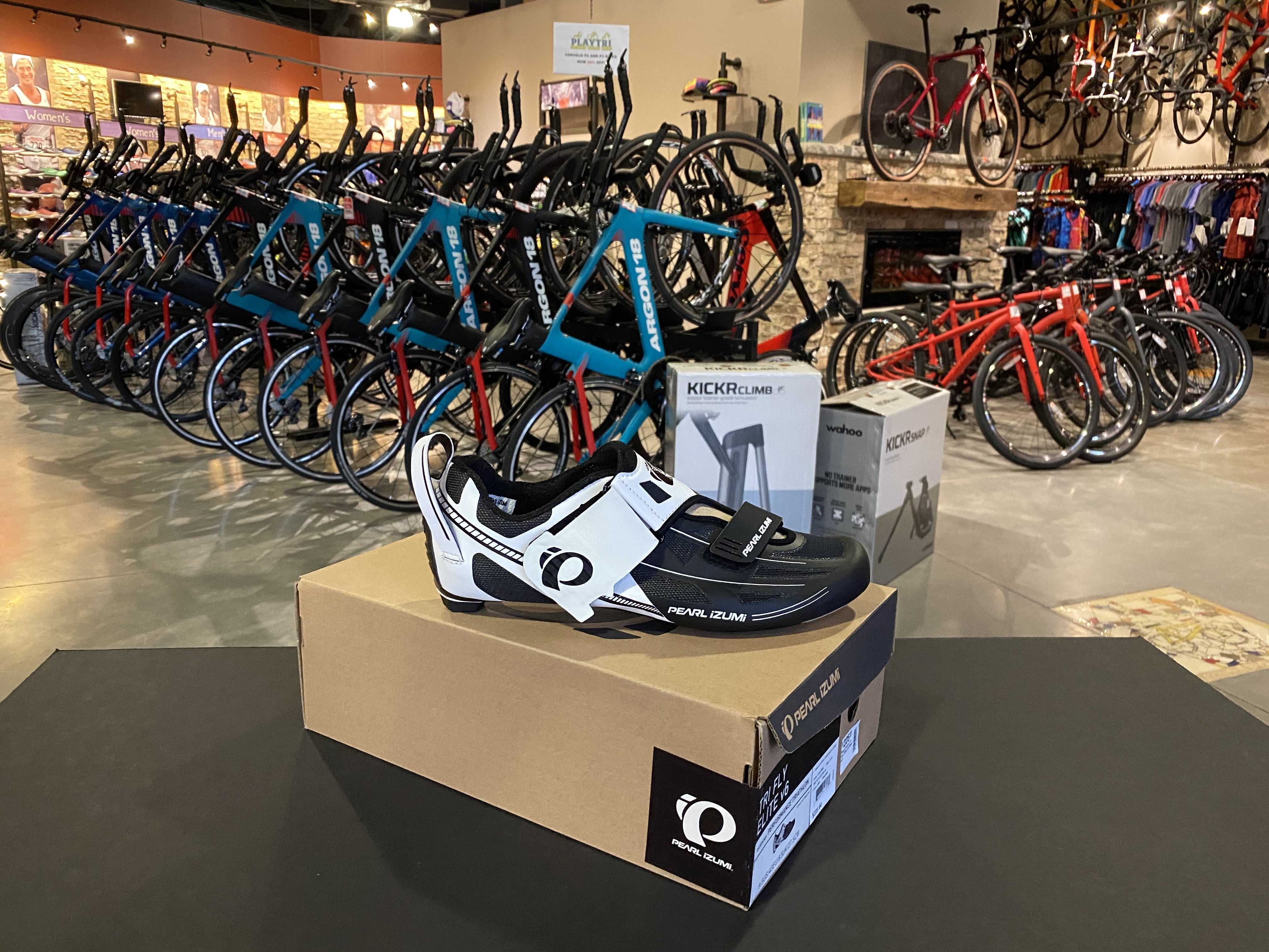 Pearl Izumi Mens Tri Fly Elite V6