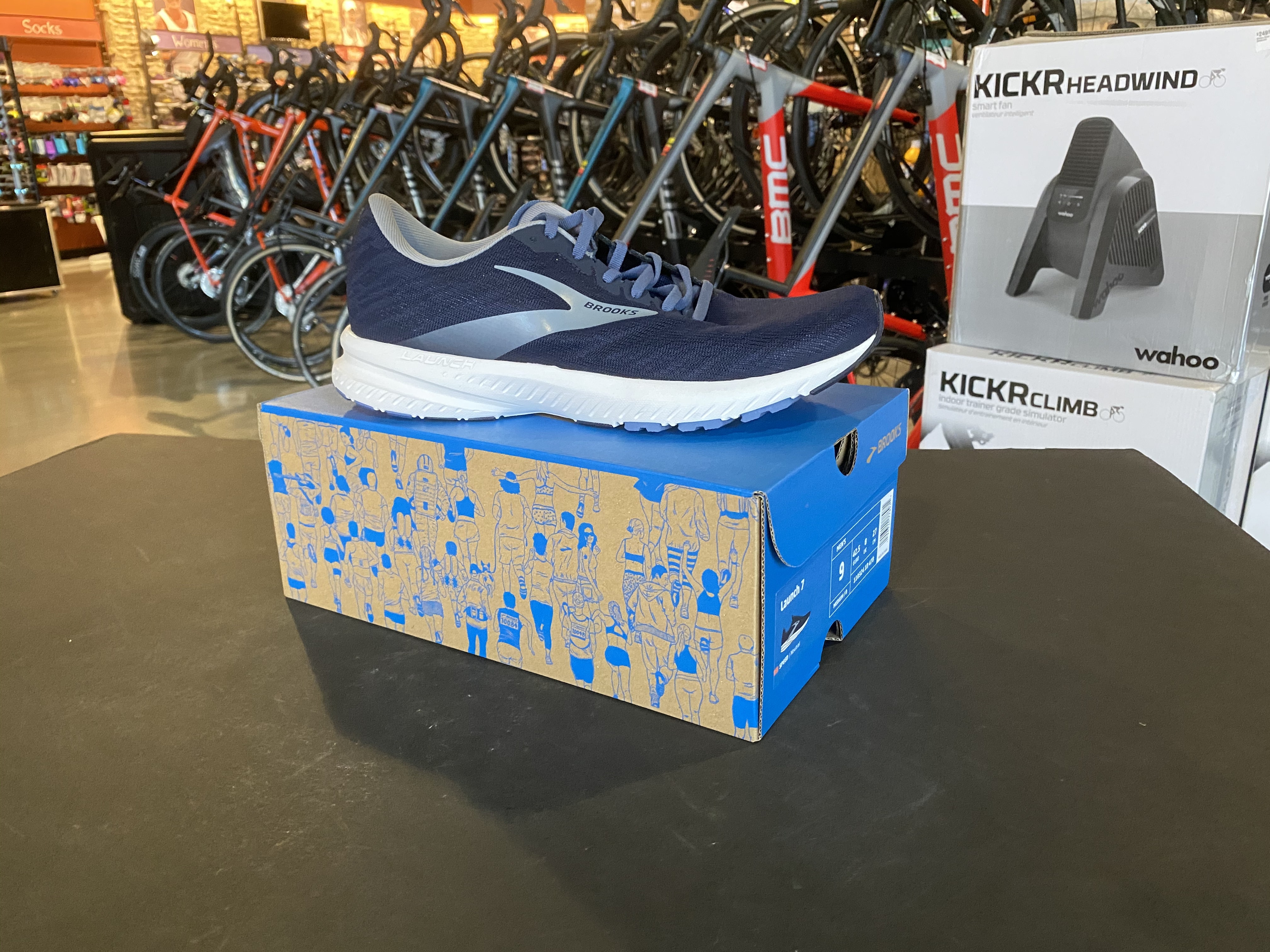 Men   s Brooks Launch 7 Navy/White