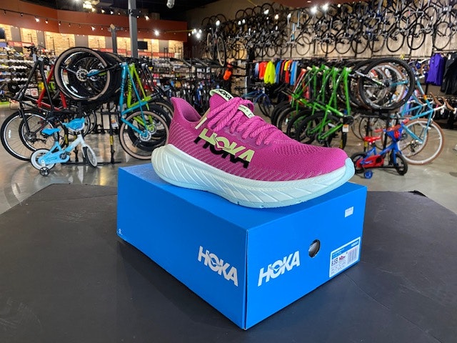 Women   s Hoka Carbon X 3; Fuscia/Black
