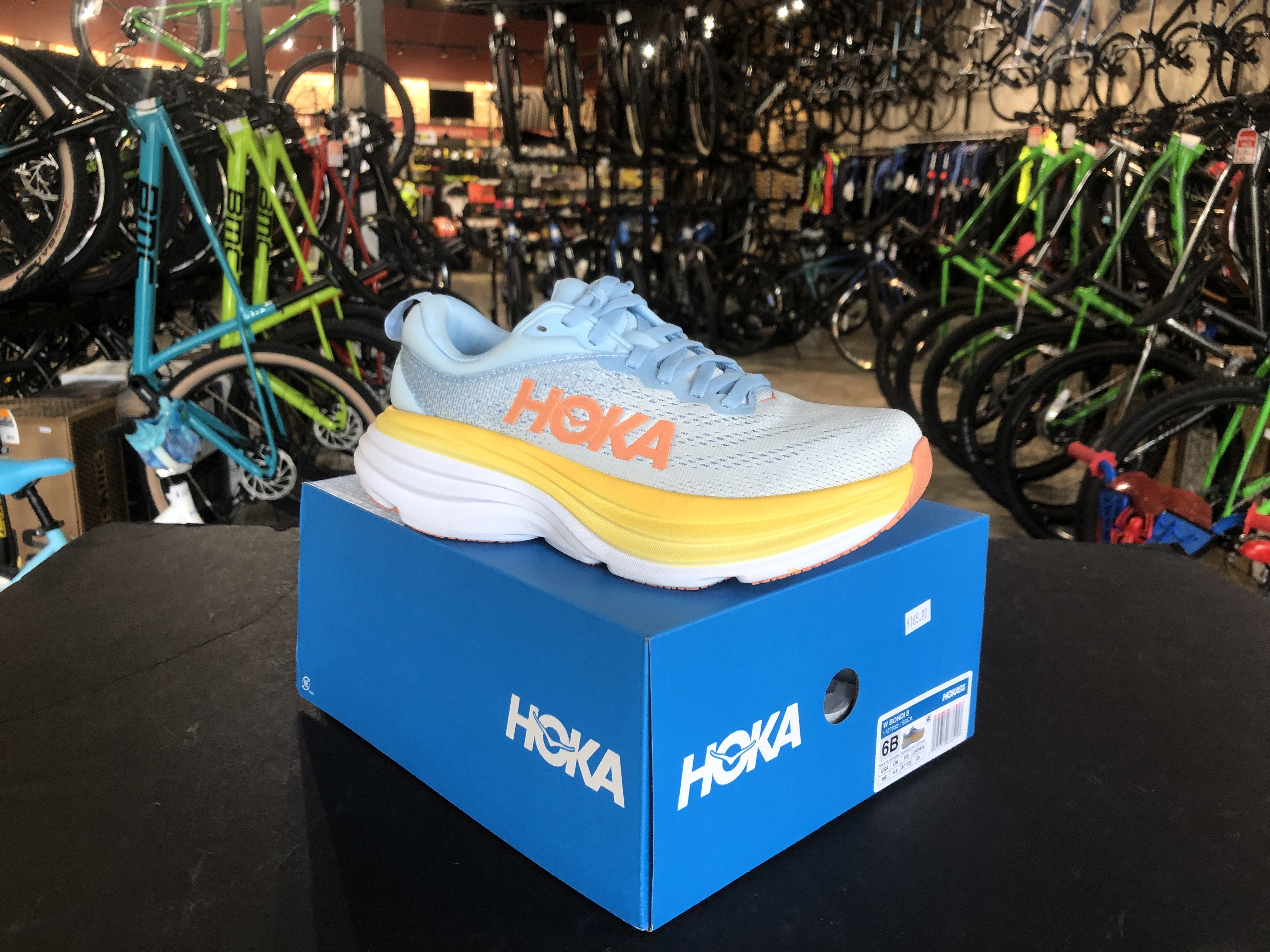 Womens Hoka Bondi 8 2022