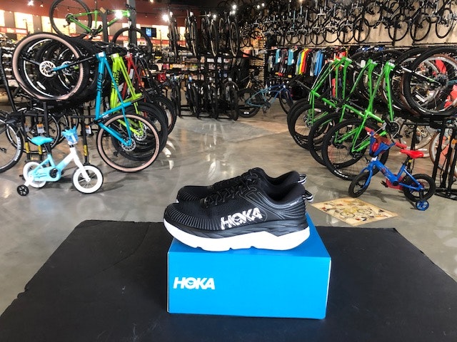 Hoka Womens Bondi 7 Black/White