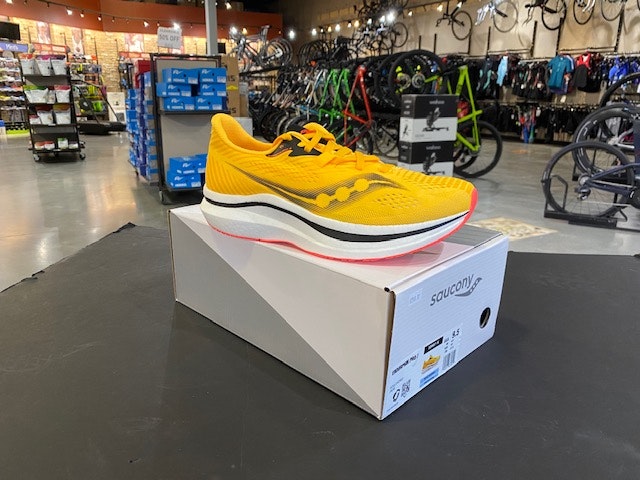 Mens Saucony Endorphin Pro 2 Vizigld/Vizired/Jaune