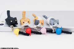iPhone5 Tobitsuki Nyanko Earphone Jack 4 Type Set