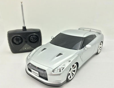 R/C 1/18 Nissan GT-R