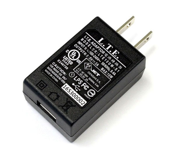 USB 5V-2.0A AC Adapter (100-240V/10W)