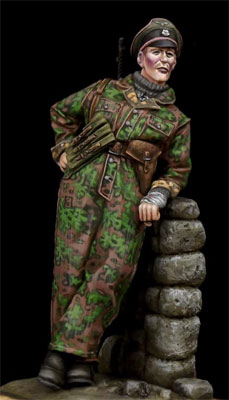 1/35 WW.II German Waffen-SS Officer