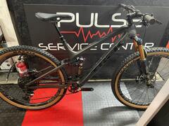 Trek Fuel Ex 9.9 Mountain Bike Size Medium