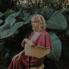 Queen Of The In Between (CD)