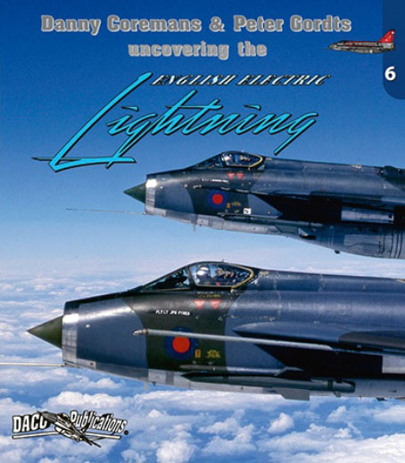 EE Lightning Photo Material Collection (BOOK)