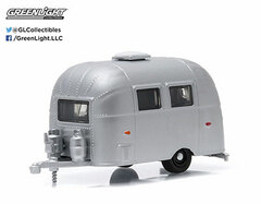 1/64 Airstream 16ft Bambi Sport Unrestored (Hobby Exclusive)