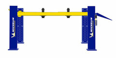 1/64 Auto Body Shop - Four-Post Lifts Series 3 - Michelin Tires