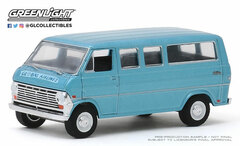 1/64 1969 Ford Club Wagon - Global Airlines