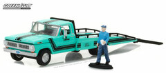 1/64 1967-72 Ford F-350 Ramp Truck with Truck Driver Figure