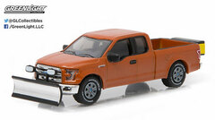1/64 2015 Ford F-150 with Snow Plow and Salt Spreader (Hobby Exclusive)