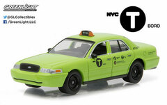 1/64 2011 Ford Crown Victoria NYC Boro Taxi (Hobby Exclusive)