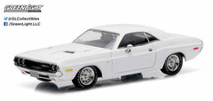 1/43 GreenLight Exclusives - 1970 Dodge Challenger R/T - White