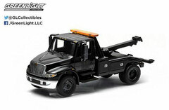 1/64 2014 International Durastar 4400 Tow Truck - Black Bandit Collection (Hobby Exclusive)