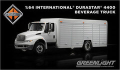 1/64 2012 INTERNATIONAL DURASTAR 4400 BEVERAGE TRUCK - WHITE