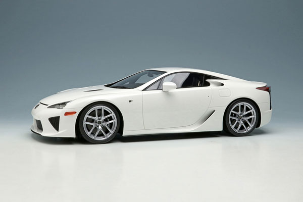 1/18 LEXUS LFA 2010 Whitest White